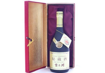 Yoshinogawa Junmai Daiginjo Hizoushu (Premium Grade 1 - Aged) 吉乃川 純米大吟釀秘藏酒 (1x72cl)